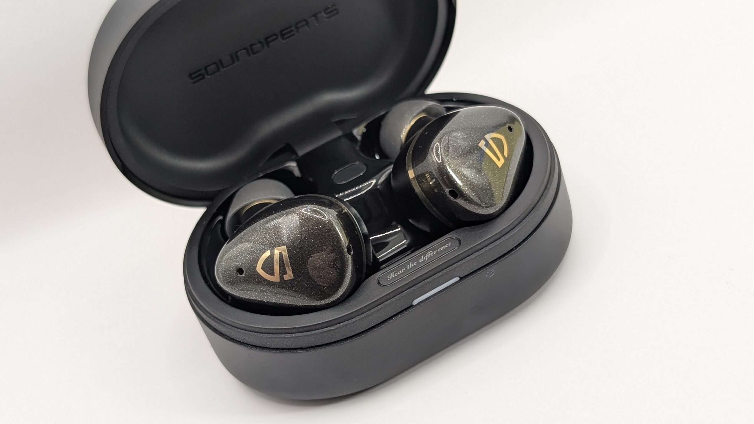 SOUNDPEATS Aura Nebula レビュー 片側5ドライバー搭載、超音質特化フラッグシップ完全ワイヤレスイヤホン